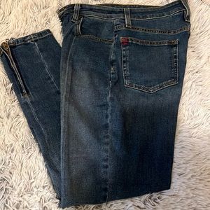 UO BDG Girlfriend High Rise Dark Wash Jeans
